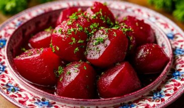 Свекла за 25 минут — и в два раза сочнее. Секрет? Одна ложка в пакете