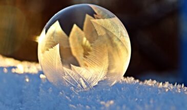 Кардиолог — о главном риске первых морозов: как подготовить сердце до выхода на улицу