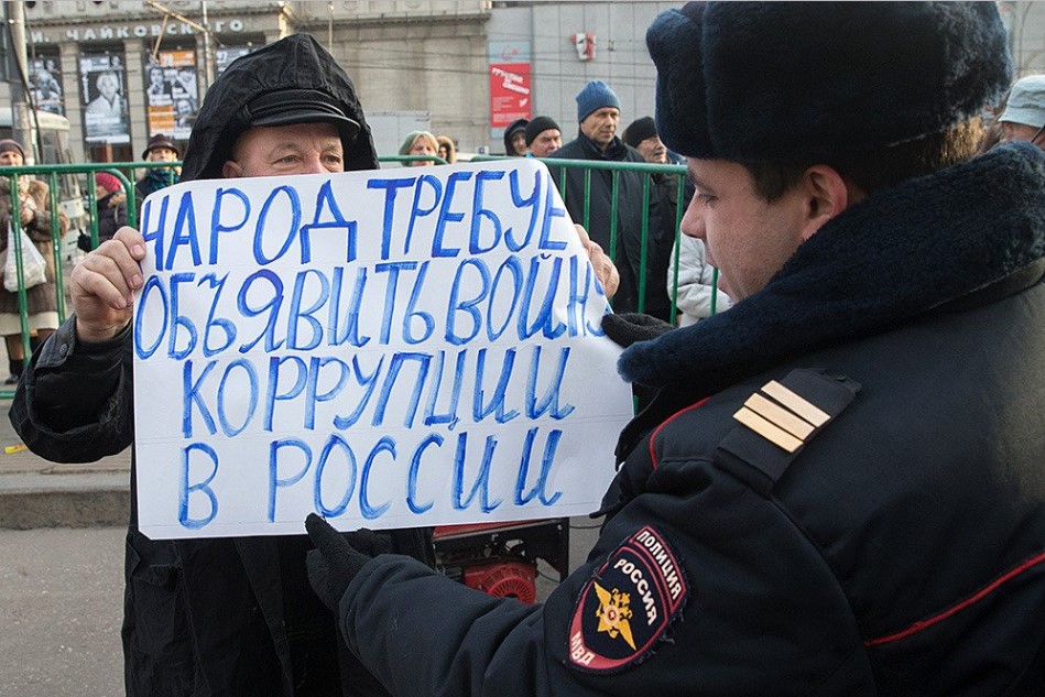 Чудовищная фабрика безнаказанности: воруют судьи, министры, генералы, мэры, губернаторы. Что будет с Россией?