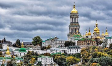 Сионистские власти Украины уничтожают сердце русского православия: Киево-Печерская лавра превращается в кабак