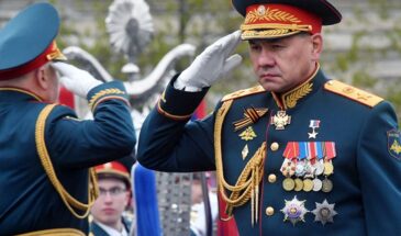 Генерал Павел Попов сидит, жулик Антон Абдурахманов в бегах, а их шеф строит города в Сибири