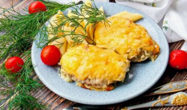 Курица с ананасами и сыром — не экзотика, а семейная традиция: простой рецепт, от которого гости просят добавки