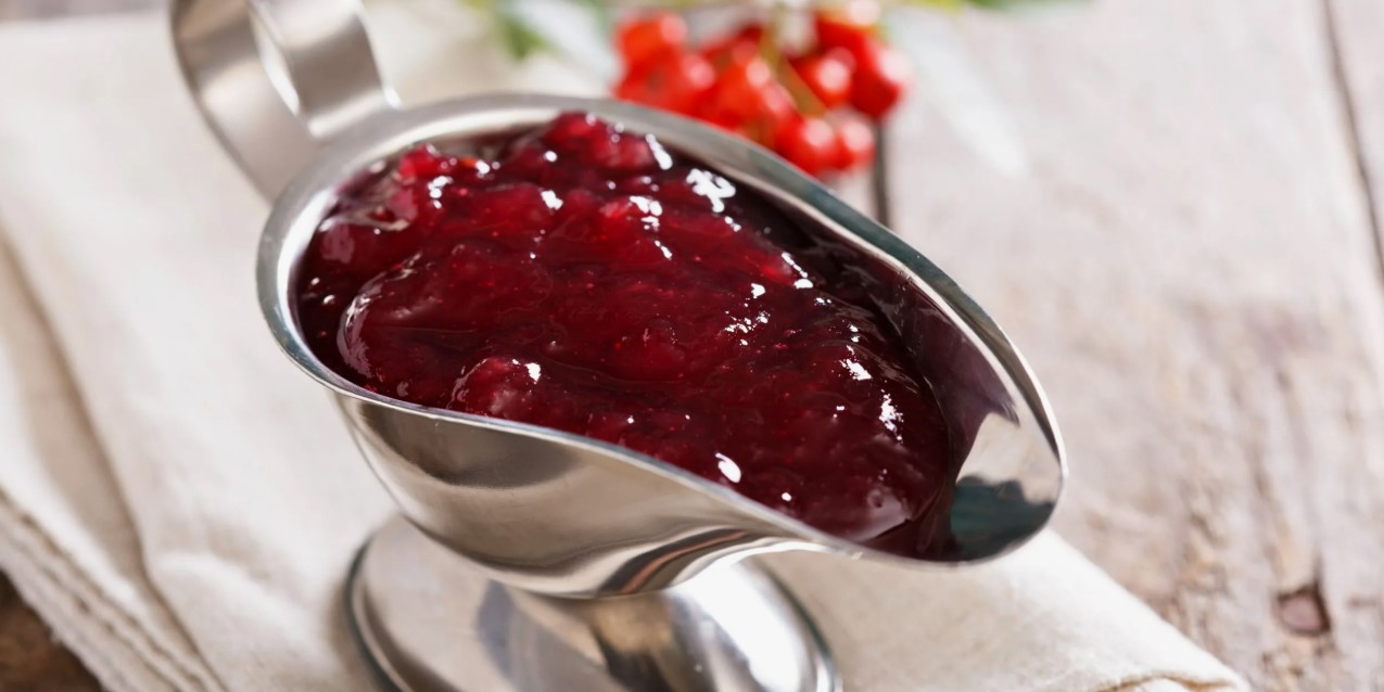 Клюквенный соус без сахара? Легко. Готовлю с апельсином и мёдом — получается острее, ярче и полезнее