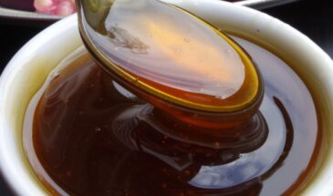 «Хрустят так, что соседи стучат в стену»: орехи с мёдом и корицей за 20 минут — и в холодильнике больше нет места для покупных сладостей