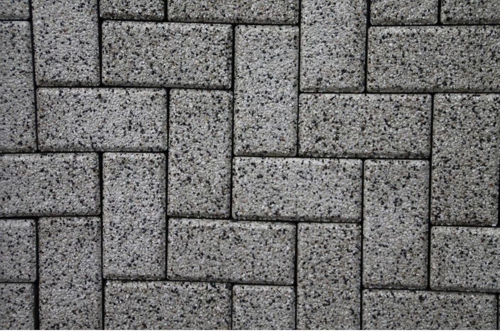 Вы тоже укладываете плитку «как все»? Тогда 10-летняя гарантия вам не светит — одна ошибка убивает всё