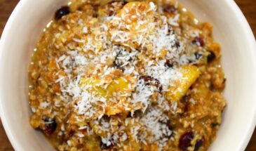 Завтрак, который полюбят даже дети: овсянка с яблоком и корицей — готовится за 10 минут, а пахнет как воскресное утро в детстве