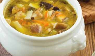 Суп, после которого хочется обнять повара: бульон из белых грибов — на вес золота. Его не выливают