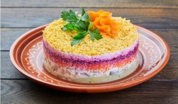 Запекаю свеклу, варю картошку — не как все. Получаю «Шубу», ради которой отказываются от оливье. И да — в ней есть хруст, которого вы не ждали