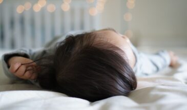 Как заснуть за 5 минут: простой приём, который «обманывает» мозг и включает режим сна