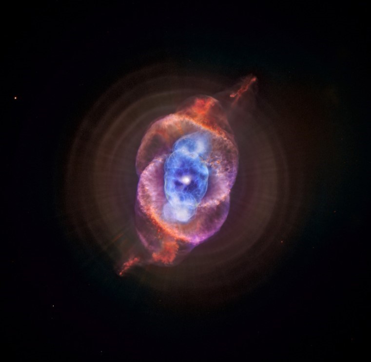 Магнитные бури уровня G2 обрушились на Землю: учёные подтвердили — идёт поток из зоны «сплошной черноты»