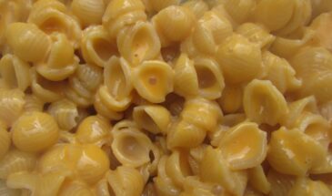 Макароны с сыром — легко испортить. Достаточно взять не те три. Вот — правильные