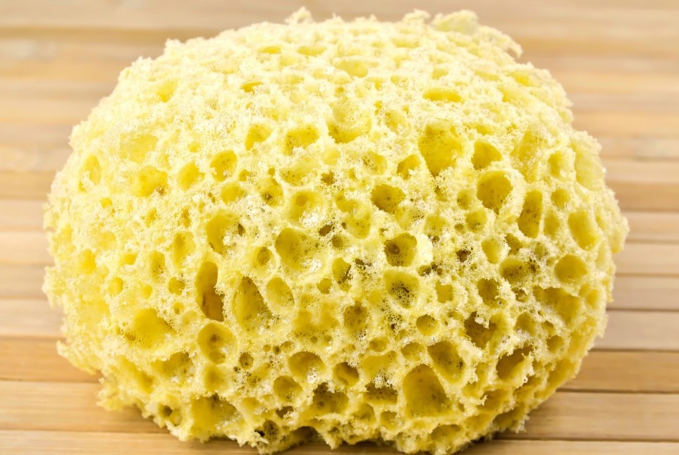 20 минут, один фрукт и никакой пемзы — секрет гладких пяток, о котором молчат педикюрши