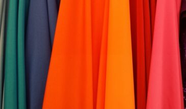 Огненная Лошадь отвернётся от этих оттенков — даже если вы называете их «базовыми». 31 декабря: не рискуйте. Просто оставьте их в шкафу