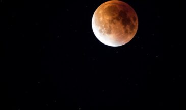 Раз в 18 лет — и прямо под бой курантов! Луна «поглотит» Плеяды в новогоднюю ночь: последний шанс до 2043 года