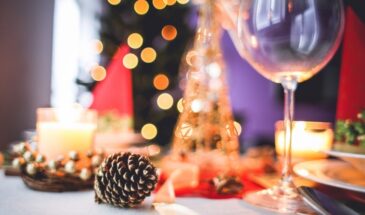 Зачем подавать 12 салатов, если хватит пяти? Разумное новогоднее меню на 6 человек — без переедания и стресса