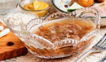 Рецепт заливного, которое не дрожит, не мутнеет и не пахнет луком — а застывает идеально с первого раза. И да, желатин тут ни при чём