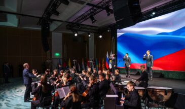 Фабрика будущего без фабрик: пока Россия остаётся за бортом ИИ-революции, но у нее есть Мантуров, Кравцов и Набиуллина