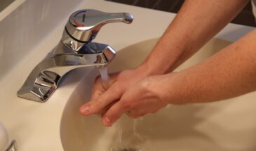 Вода еле капает из крана. Три причины, которые вы можете устранить за десять минут без сантехника