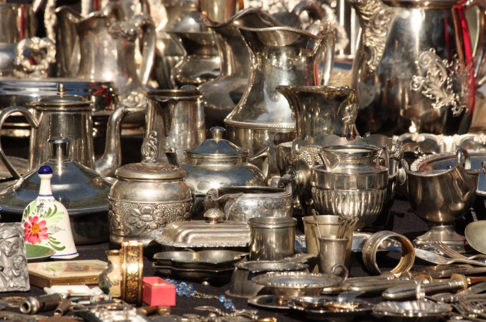 Серебро засияет как новое без единой капли полироли: секрет с двумя ингредиентами из кухни