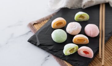 Что такое моти и почему весь мир сходит с ума от этого липкого десерта