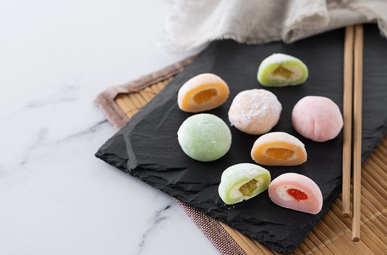 Что такое моти и почему весь мир сходит с ума от этого липкого десерта