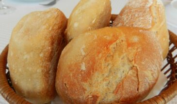 Сколько на самом деле нужно дрожжей? Секрет воздушного хлеба, который знали наши прабабушки — и он не в количестве!