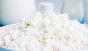 Для чего умные хозяйки кладут творог в духовку: нежный чизкейк без сахара, от которого все в восторге