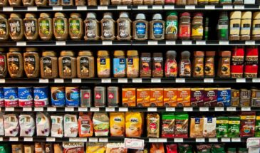 В Росконтроле нашли лучший растворимый кофе: ТОП-3 бренда, которые можно скупать банками без страха