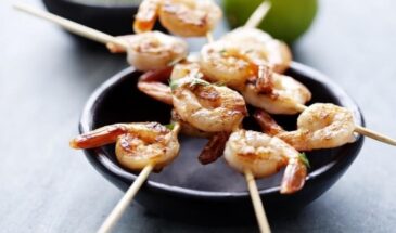 Не верится, что это креветки: апельсиновый маринад превращает их в ресторанное блюдо за 15 минут