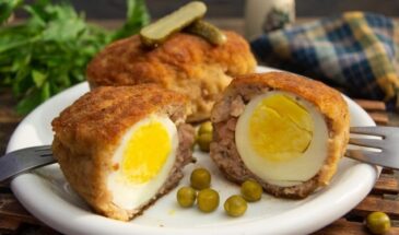 Сочная котлета, внутри которой — яйцо: простой рецепт для впечатляющего ужина