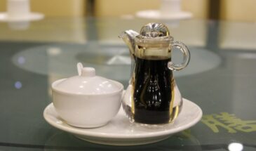 Что на самом деле делает соевый соус с вашим телом: польза, вред и кому его есть нельзя ни в коем случае