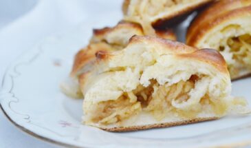 Всю зиму пеку этот яблочный штрудель — простой, как два пальца, но вкус — ресторанного уровня!