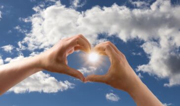 Почему гороскопы на 2026 год подозрительно позитивны? Планеты взяли курс на счастье — и вот о чём молчат астрологи