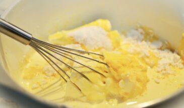 Шесть проверенных кулинарных хитростей: как заморозить кефир, спасти пюре и не испортить дрожжевое тесто