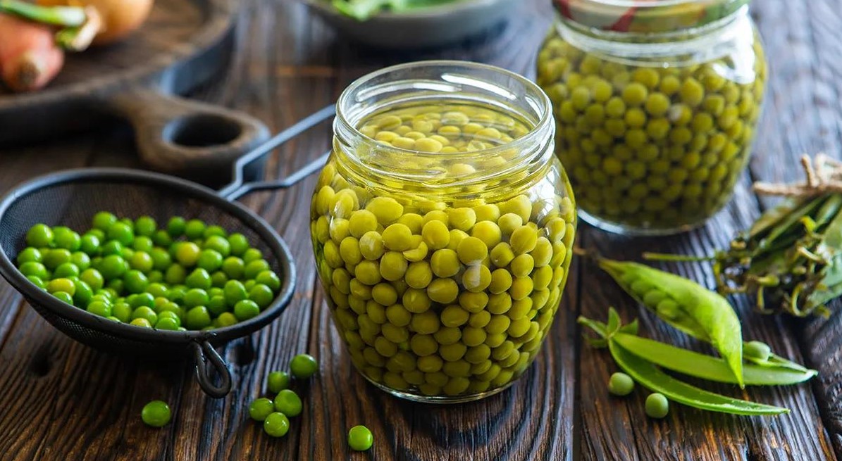 Как выбрать банку зелёного горошка — чтобы он был сладким, целым и не разваливался в салате