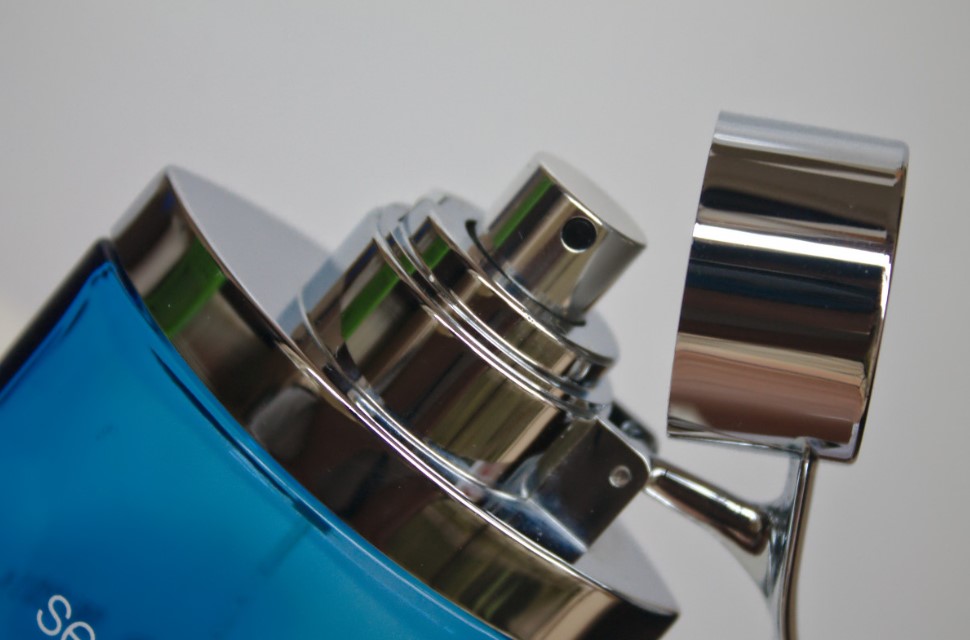 Как продлить стойкость духов на весь день: простой и проверенный способ с вазелином