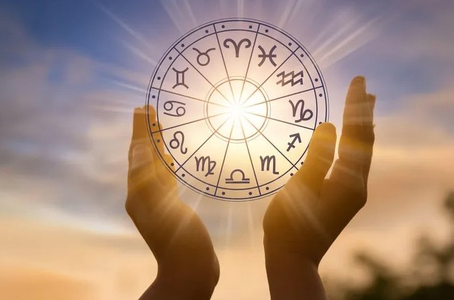 С 26 января по 1 февраля звёзды раскроют ваш главный талант — у Рыб заговорят слова, у Раков откроются уши