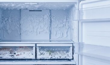 Как избавиться ото льда в морозилке навсегда: простая аптечная хитрость, которая сэкономит электричество