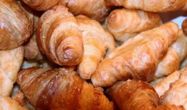Круассаны за 20 минут — как в пекарне! Никто не поверит, что вы испекли их дома