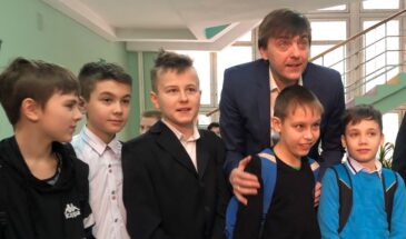 Кравцов придумал новую затею — ставить в школе оценки за поведение — конфликтов станет больше, а толку меньше