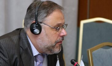 Хазин объяснил, почему Путин не убирает либеральную команду — может стать хуже