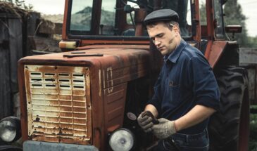 Аграрный сектор решено заморозить: весь и навсегда — продажи техники упали до минимума, долги выросли до максимума