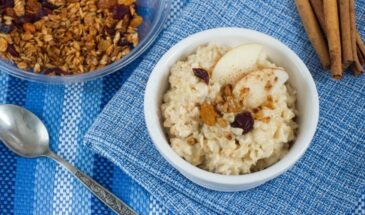 Овсянка в стиле Сникерс: всего 5 минут вечером — и утром вас ждёт сытный завтрак без сахара, который тает во рту как десерт