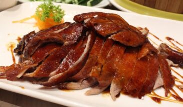 Пекинская утка, которую вы всю жизнь ели неправильно: китайский секрет, который превратит обычный ужин в праздник