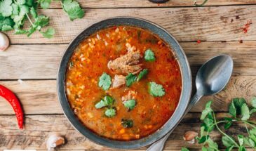Харчо, от которого все просят рецепт: густой, с орехами и кислинкой — готовится проще, чем кажется