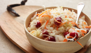 Квашеная капуста с клюквой в феврале: ягода для иммунитета и хруст до весны