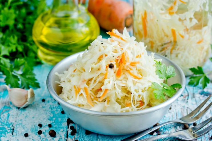 Квашеная капуста за 48 часов: февральский лайфхак, когда гости на пороге