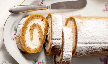 Гурманы точно знают: морковный рулет с апельсином покорит даже скептиков