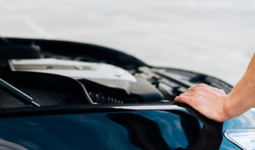 Аккумулятор сел за ночь при -15°C? Не мороз виноват — почистите клеммы содовым раствором, спасёт до апреля