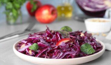 Розовая капуста за 72 часа: маринуем по-грузински в феврале без недельного ожидания